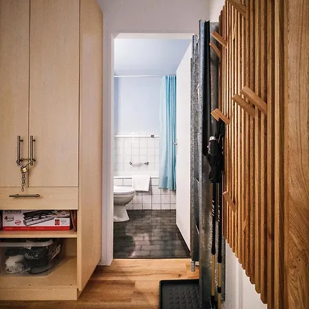 Paradies 212 *